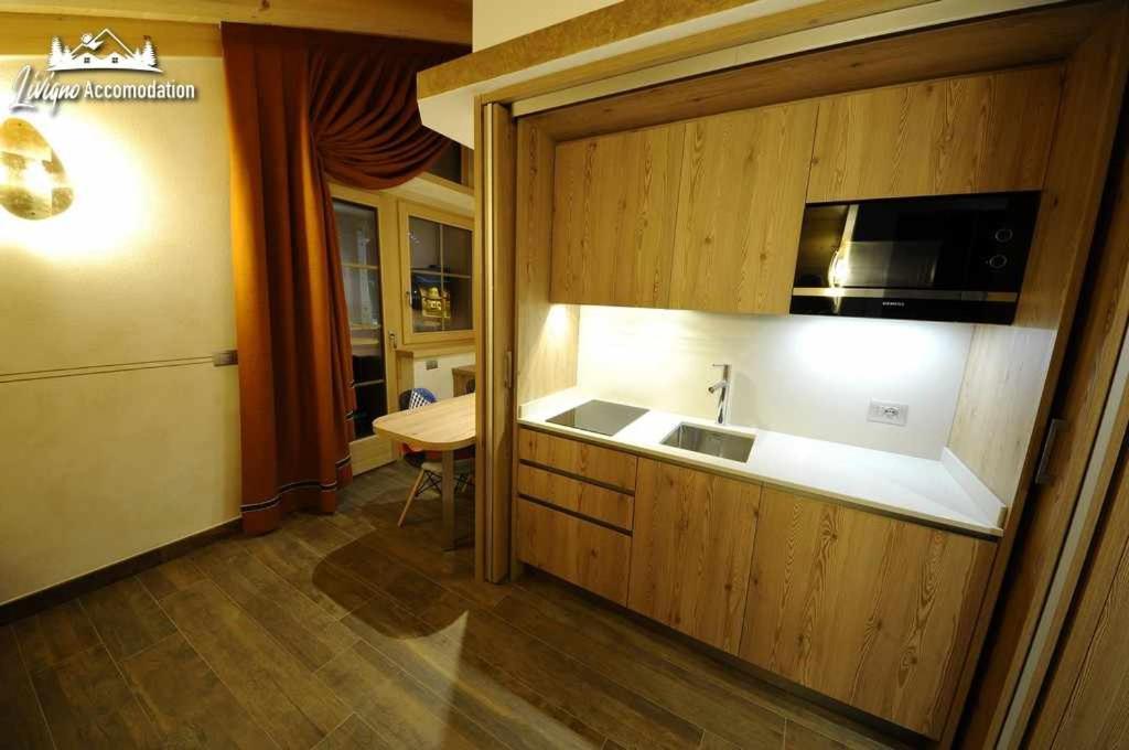 Alpen Flower By Livigno Accomodation Rom bilde